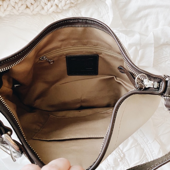 Coach white and brown leather purse - Picture 3 of 3